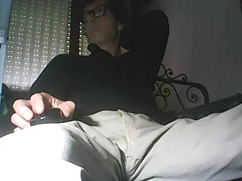 Snapshot of Moro_ra chatting on 19, 5, 2026 Moro ra online show from 19, 5, 2026