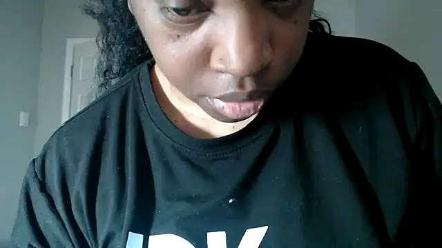 Snapshot of Sexymona1218 chatting on 15, 9, 2025 Sexymona1218 online show from 15, 9, 2025