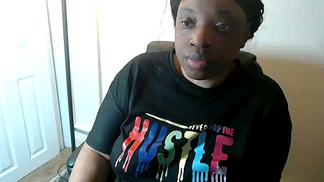 Snapshot of Sexymona1218 chatting on 14, 5, 2026 Sexymona1218 online show from 14, 5, 2026