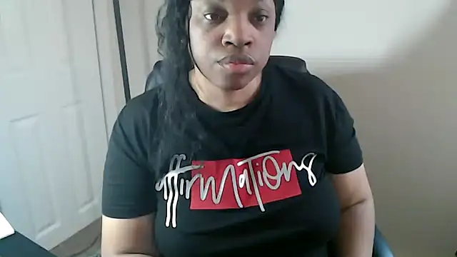 Snapshot of Sexymona1218 chatting on 18, 5, 2026 Sexymona1218 online show from 18, 5, 2026