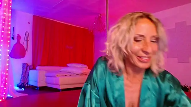 Snapshot of Sweet-Ginger chatting on 7, 4, 2026 Sweet-Ginger online show from 7, 4, 2026