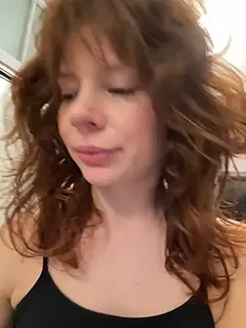 Snapshot of Oopsfoxy chatting on 24, 4, 2026 Oopsfoxy online show from 24, 4, 2026