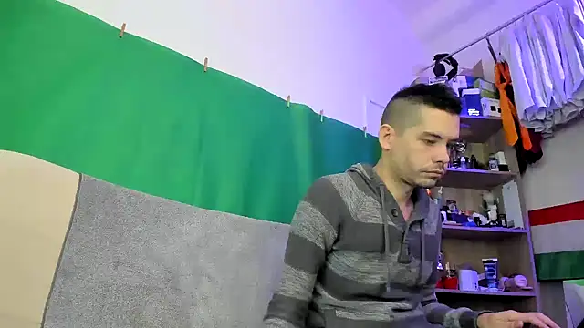 viraglaci18xh online show from 23, 11, 2025