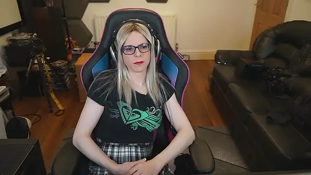 KelseyCobalt online show from 7, 1, 2025