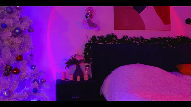 Snapshot of KristaBrooks chatting on 16, 12, 2024 KristaBrooks online show from 16, 12, 2024