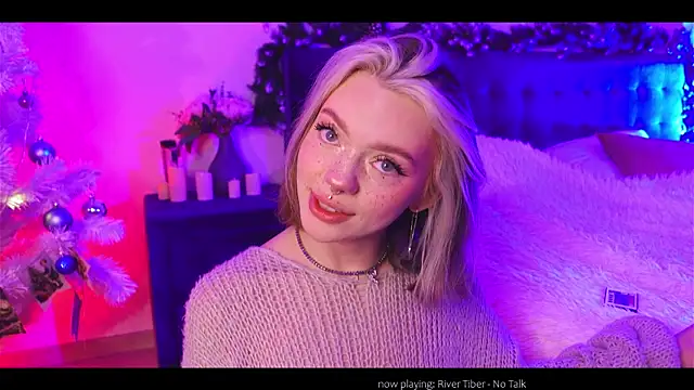 Snapshot of KristaBrooks chatting on 25, 12, 2024 KristaBrooks online show from 25, 12, 2024