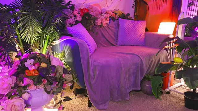 Snapshot of KristaBrooks chatting on 6, 1, 2025 KristaBrooks online show from 6, 1, 2025