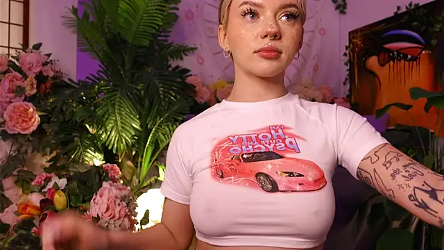 Snapshot of KristaBrooks chatting on 31, 1, 2025 KristaBrooks online show from 31, 1, 2025