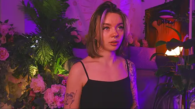 Snapshot of KristaBrooks chatting on 22, 2, 2025 KristaBrooks online show from 22, 2, 2025