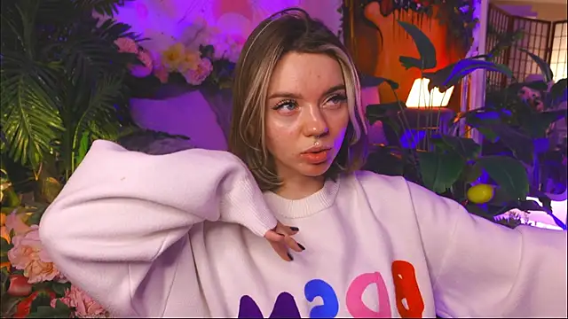 Snapshot of KristaBrooks chatting on 23, 2, 2025 KristaBrooks online show from 23, 2, 2025