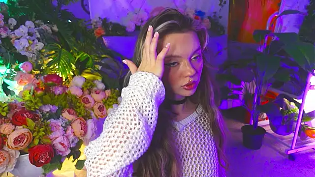 Snapshot of KristaBrooks chatting on 9, 10, 2025 KristaBrooks online show from 9, 10, 2025