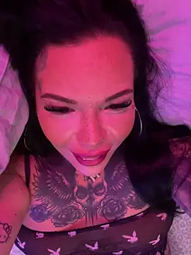  MelinaCurves  online show from 4, 12, 2025