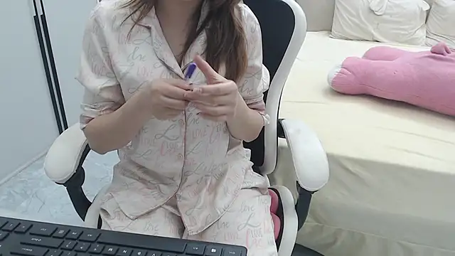 Snapshot of Hanako_love chatting on 23, 11, 2025 Hanako love online show from 23, 11, 2025