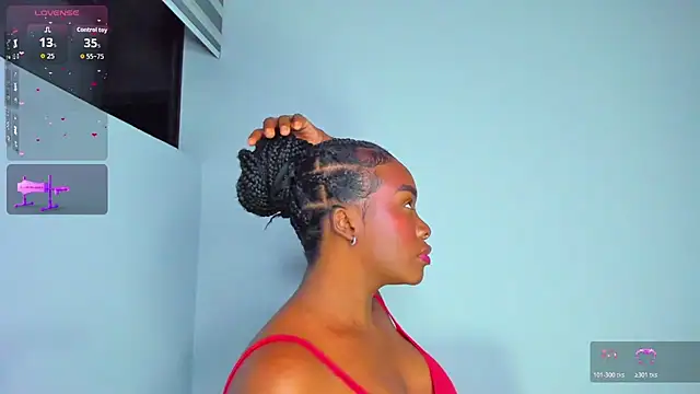 Sofi Smiley online show from 3, 3, 2026