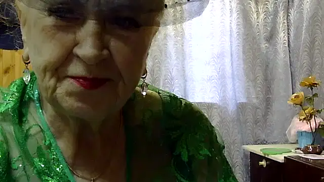 Emma52610 online show from 17, 9, 2025