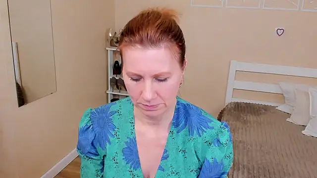 FoxySophia online show from 3, 3, 2025