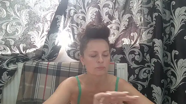 Snapshot of LindaStarS chatting on 19, 6, 2026 LindaStarS online show from 19, 6, 2026