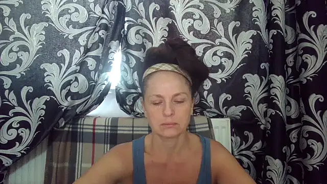 Snapshot of LindaStarS chatting on 27, 6, 2026 LindaStarS online show from 27, 6, 2026