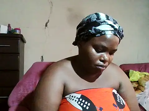 sexybigboobz online show from 18, 12, 2025