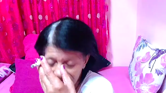 SLUTTYROXY online show from 3, 10, 2025