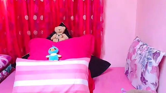 SLUTTYROXY online show from 31, 10, 2025