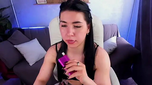 EmilyCandyy online show from 20, 3, 2025