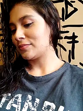 kinky milaxh online show from 18, 2, 2025