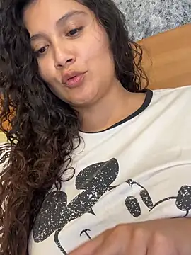 kinky milaxh online show from 26, 7, 2026