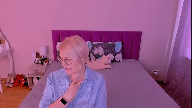 sabrinamacmarren online show from 1, 2, 2026