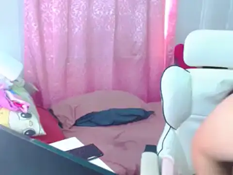 Snapshot of Hershey10 chatting on 7, 2, 2026 Hershey10 online show from 7, 2, 2026