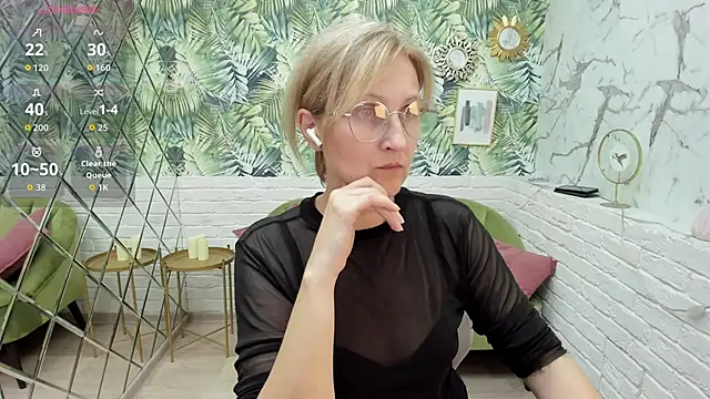 Paris Cherry online show from 27, 9, 2025