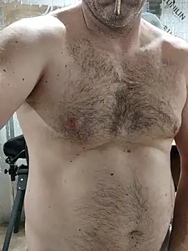 Snapshot of IronedTitan chatting on 11, 10, 2025 IronedTitan online show from 11, 10, 2025