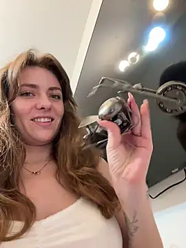 MariiD online show from 1, 12, 2025