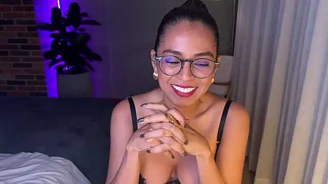 illaroom online show from 2, 2, 2025