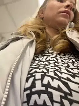 AnastasiaAniess online show from 17, 10, 2025