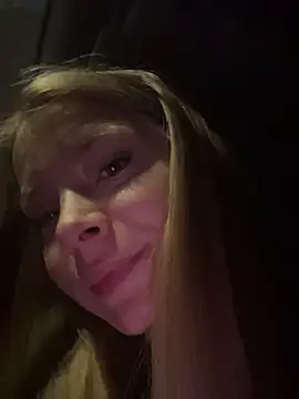 AnastasiaAniess online show from 15, 11, 2025