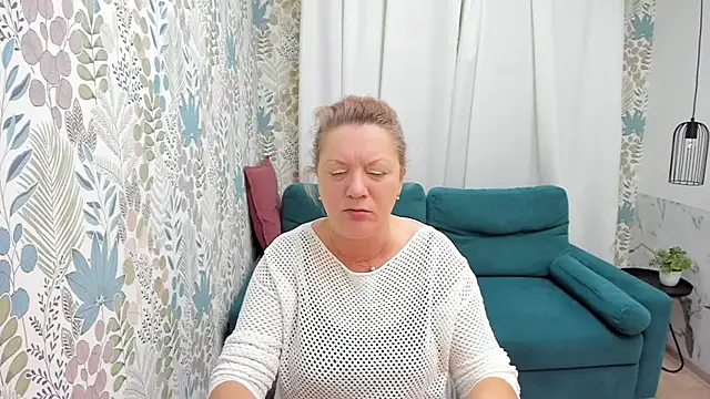 LeaPure online show from 8, 12, 2024