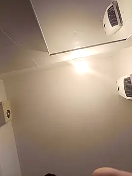 Snapshot of Miki20677 chatting on 4, 4, 2026 Miki20677 online show from 4, 4, 2026