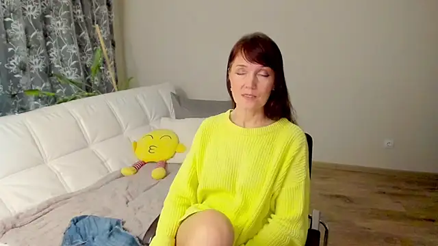 Snapshot of Fritha chatting on 5, 2, 2025 Fritha online show from 5, 2, 2025