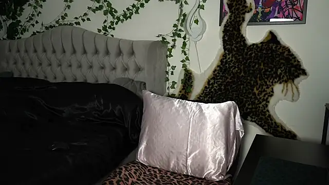 Estherjizz online show from 10, 11, 2025