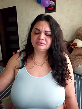 littleRikka online show from 15, 4, 2026