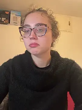 ladyturtle online show from 15, 5, 2026