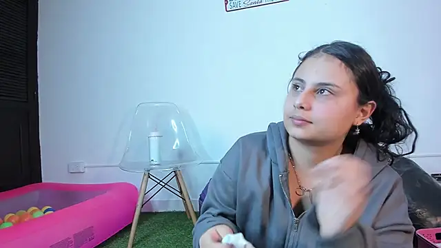 AbbyTaylorr online show from 25, 11, 2025