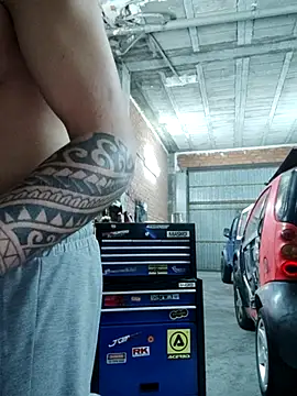 wolf113r online show from 2, 11, 2025