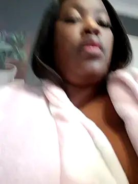 Snapshot of SWEETDOLLY29XX chatting on 12, 10, 2025 SWEETDOLLY29XX online show from 12, 10, 2025