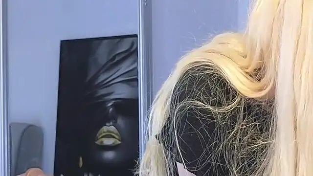 JuliaJuliette online show from 10, 11, 2025