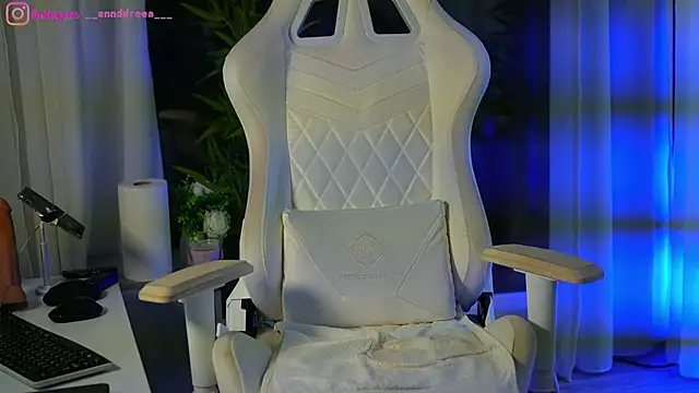 perfectt33n online show from 6, 12, 2024