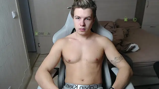 Sunny-Girl1 online show from 6, 3, 2025