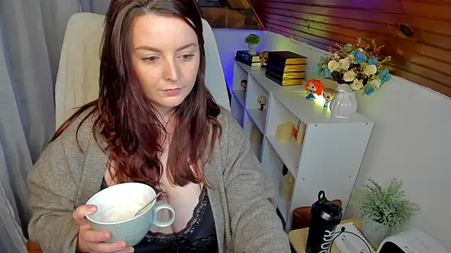 Snapshot of ErinMarshall chatting on 12, 2, 2025 ErinMarshall online show from 12, 2, 2025