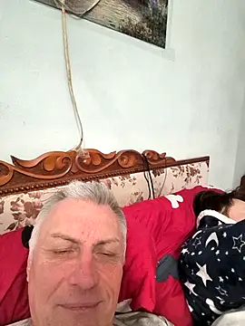  lady red  online show from 2, 3, 2025